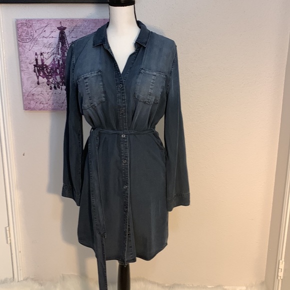 Velvet Heart Dresses & Skirts - ✨Jean dress w/belt - Size L